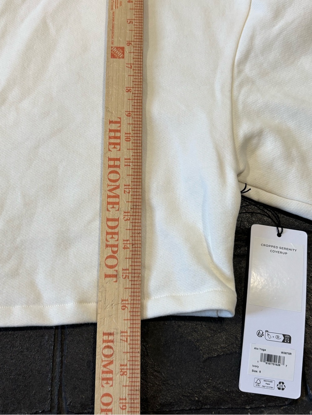 ALO Yoga cropped serenity coverup pullover long sleeve ivory/ white small - Picture 8 of 8